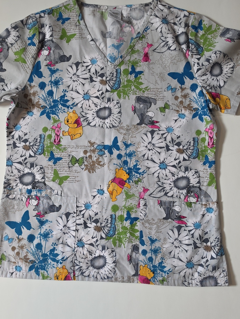 NWOT Pooh Floral Print Scrub Top - Gray with Yellow & Blue Accents